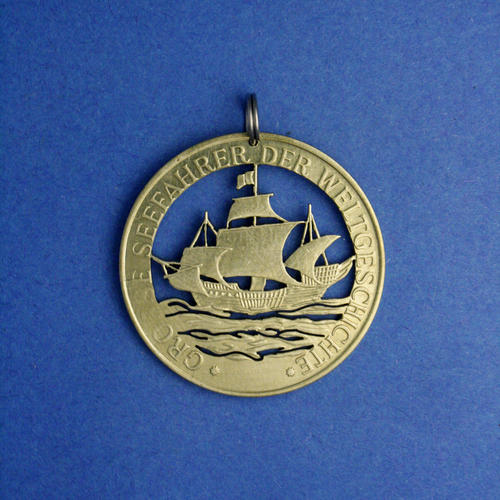 Deutschland <br> <br> Columbus Medaille <br> <br> Messingfarben <br> <br> ø 30 mm <br> <br> Standardausführung 95 €