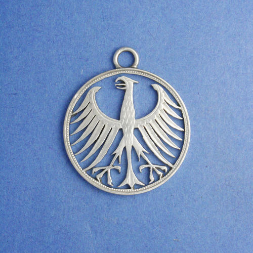 Deutschland 5 Deutsche Mark mit aufgelöteter Öse <br> <br> Bundesadler <br> <br> Silber <br> <br> ø 29 mm <br> <br> 130 €