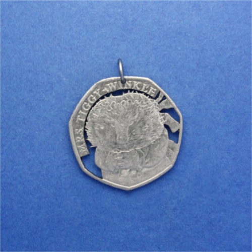 Großbritannien 50 Pence <br> <br> Mrs Tiggy Winkle <br> <br> Silberfarben <br> <br> ø 27.3 mm <br> <br> Standardausführung 75 €