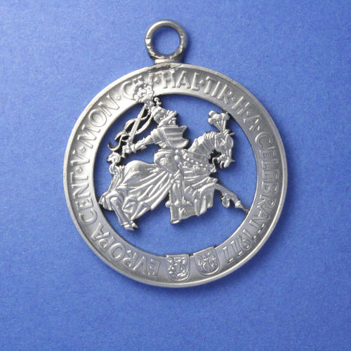 Österreich 50 Schilling <br> <br> Johann Strauß jr in Halbfigur beim Violinspiel <br> <br> Silber <br> <br> ø 34 mm <br> <br> Standardausführung 150 €