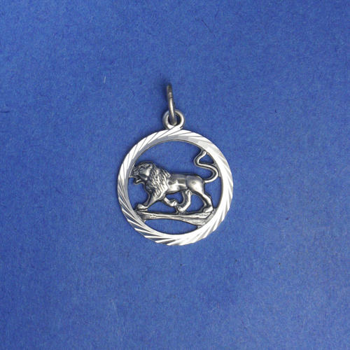 Sternzeichen-Anhänger <br> <br> Löwe <br> <br> 925er Silber <br> <br> ø 18 mm <br> <br> 30 €